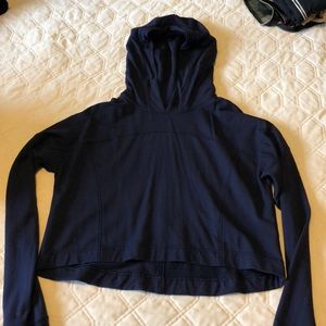 LULULEMON SWEATSHIRT